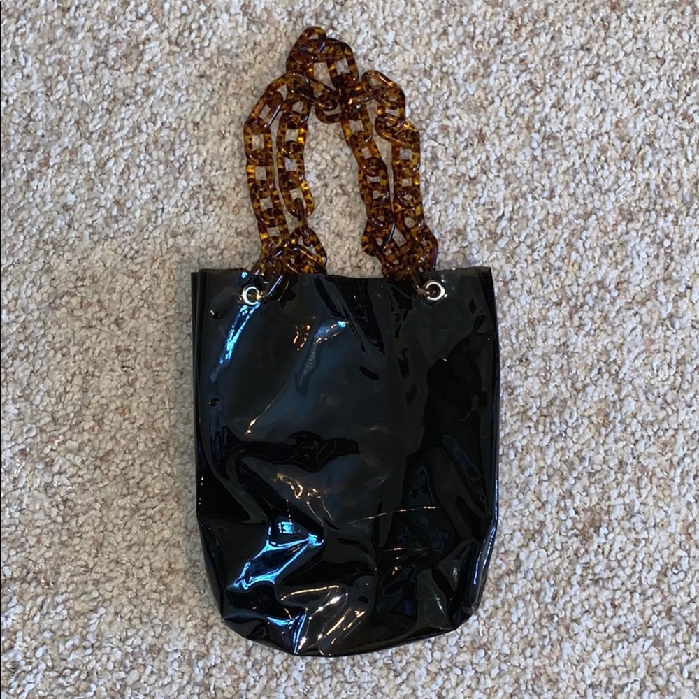 Lisa Says Gah Shoulder Bag.